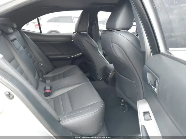 JTHBA1D23G5004336 2016 LEXUS IS - Image 8