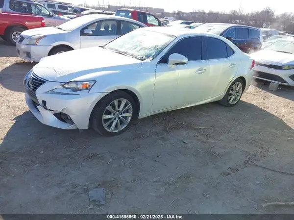 JTHBA1D23G5006748 2016 LEXUS IS - Image 2