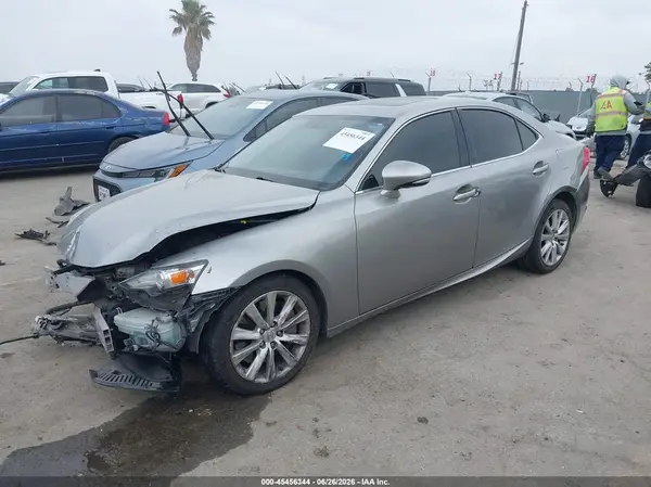 JTHBA1D23G5009293 2016 LEXUS IS - Image 2