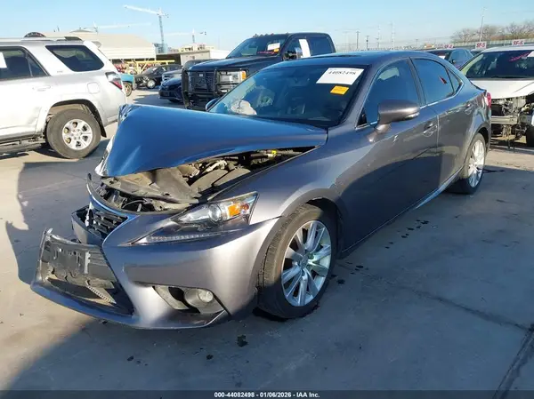 JTHBA1D23G5013263 2016 LEXUS IS - Image 2