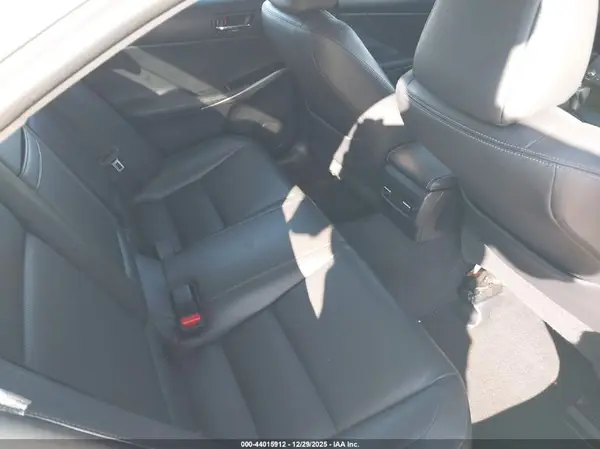 JTHBA1D23G5021346 2016 LEXUS IS - Image 8