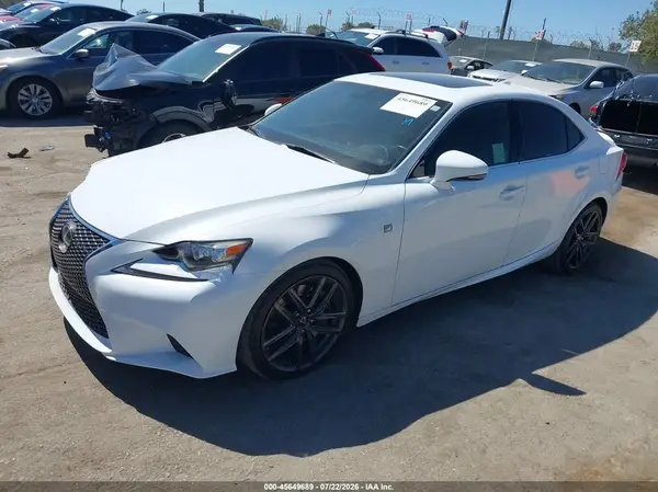JTHBA1D23G5021654 2016 LEXUS IS - Image 2