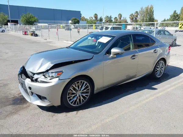 JTHBA1D23G5026689 2016 LEXUS IS - Image 2