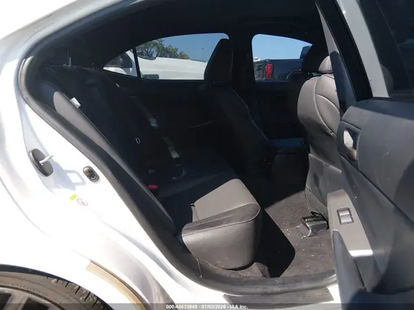 JTHBA1D23H5038942 2017 LEXUS IS - Image 8