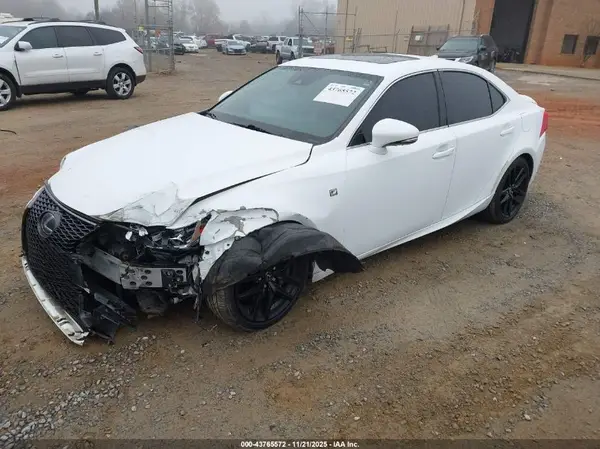 JTHBA1D23H5045700 2017 LEXUS IS - Image 2