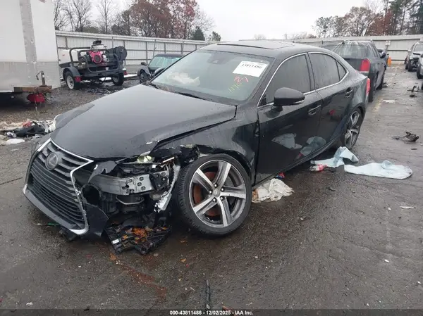 JTHBA1D23H5051190 2017 LEXUS IS - Image 2