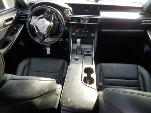 JTHBA1D23H5061024 2017 LEXUS IS - Image 8