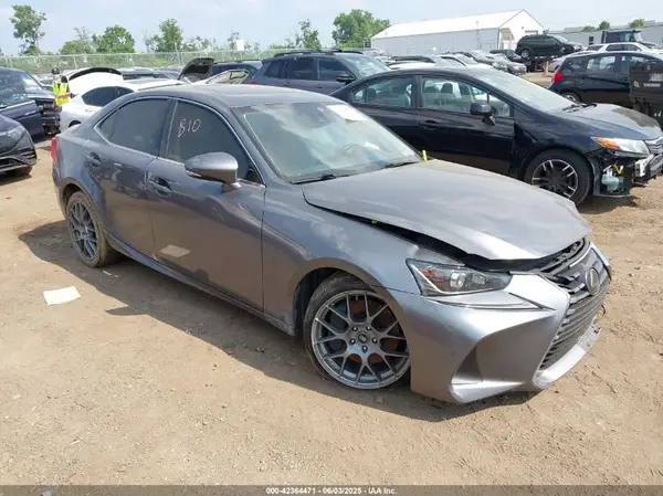 JTHBA1D23J5063488 2018 LEXUS IS - Image 1