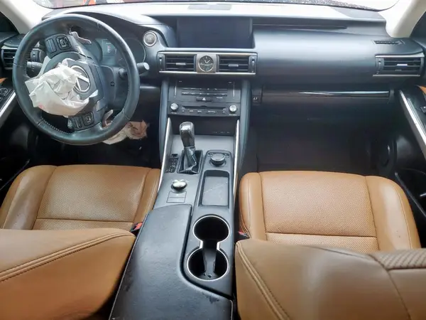 JTHBA1D23J5064334 2018 LEXUS IS - Image 8