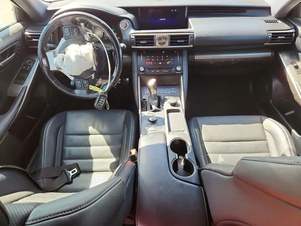 JTHBA1D23J5065886 2018 LEXUS IS - Image 8