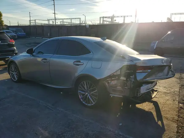 JTHBA1D23J5067282 2018 LEXUS IS - Image 2