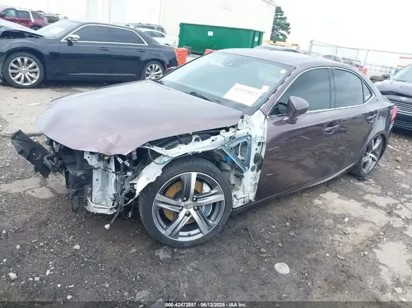 JTHBA1D23J5068609 2018 LEXUS IS - Image 2