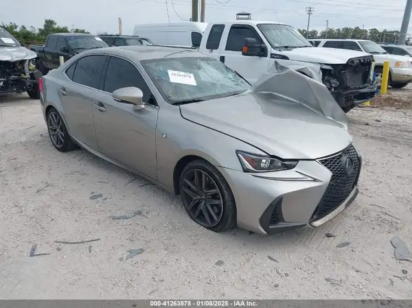 JTHBA1D23J5072210 2018 LEXUS IS - Image 1