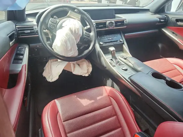 JTHBA1D23J5077746 2018 LEXUS IS - Image 8