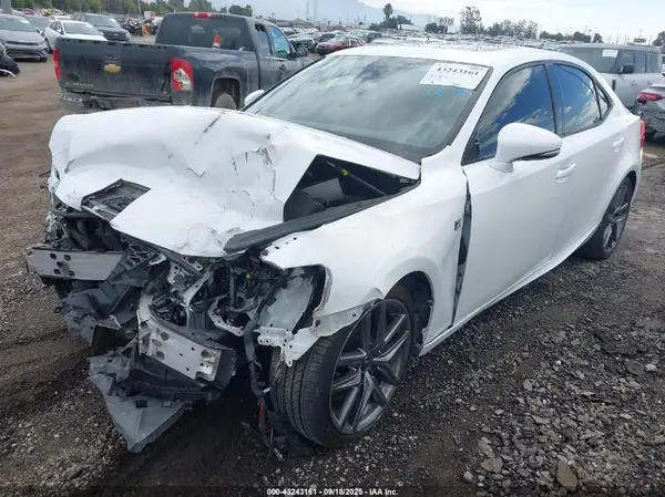 JTHBA1D23K5091566 2019 LEXUS IS - Image 2