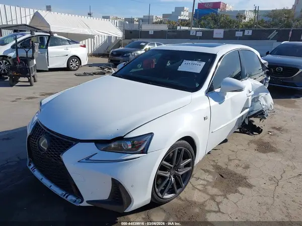 JTHBA1D23K5093060 2019 LEXUS IS - Image 2