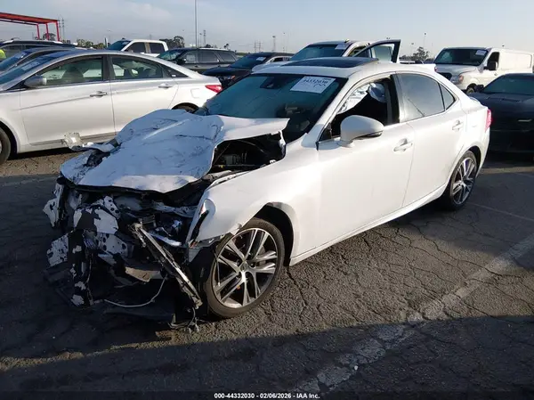 JTHBA1D23K5099649 2019 LEXUS IS - Image 2
