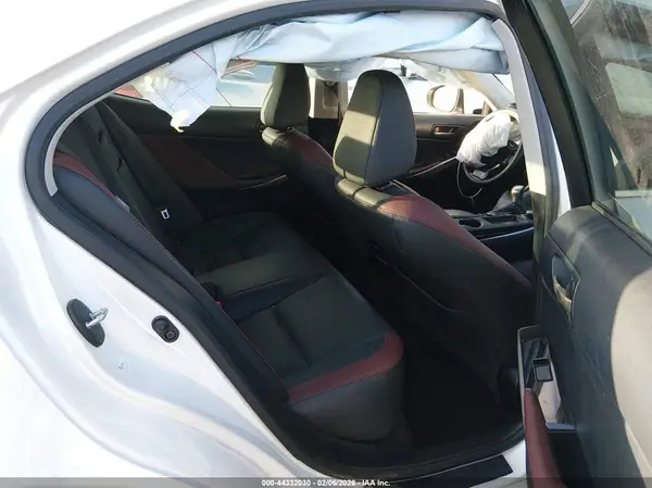 JTHBA1D23K5099649 2019 LEXUS IS - Image 8