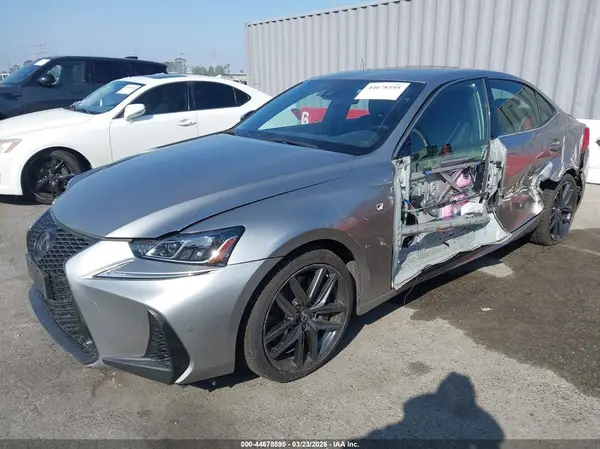 JTHBA1D23K5100444 2019 LEXUS IS - Image 2