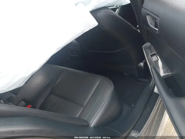 JTHBA1D24G5001901 2016 LEXUS IS - Image 8