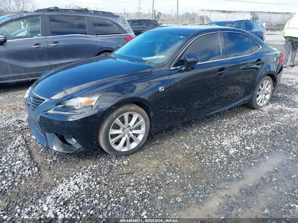 JTHBA1D24G5008024 2016 LEXUS IS - Image 2