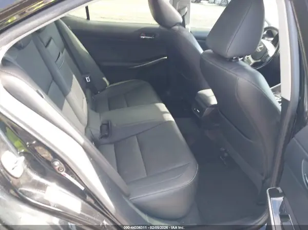 JTHBA1D24G5008024 2016 LEXUS IS - Image 8