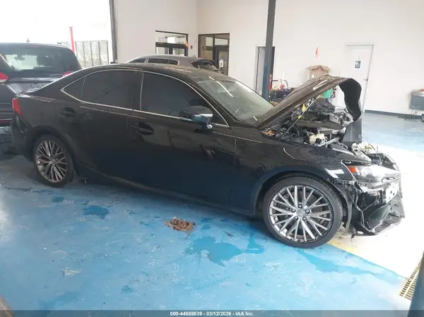 JTHBA1D24G5008122 2016 LEXUS IS - Image 1