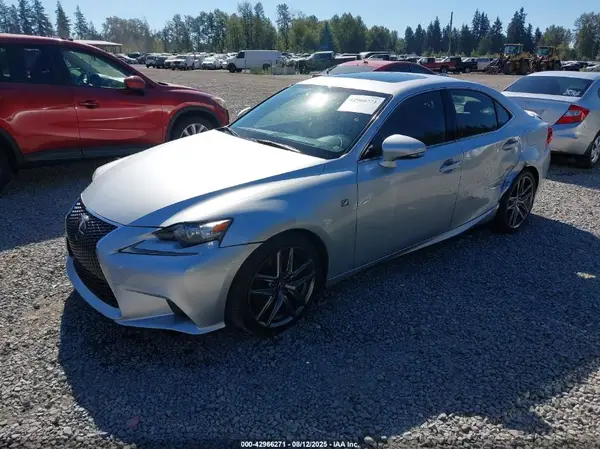 JTHBA1D24G5008833 2016 LEXUS IS - Image 2