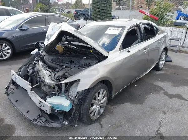 JTHBA1D24G5009156 2016 LEXUS IS - Image 2