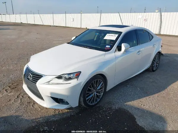 JTHBA1D24G5009853 2016 LEXUS IS - Image 2