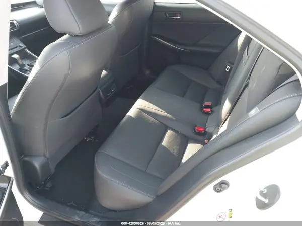 JTHBA1D24G5009853 2016 LEXUS IS - Image 8
