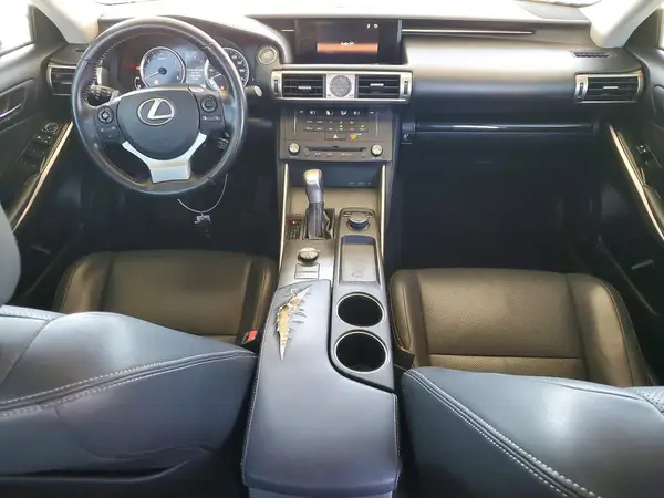 JTHBA1D24G5013918 2016 LEXUS IS - Image 8