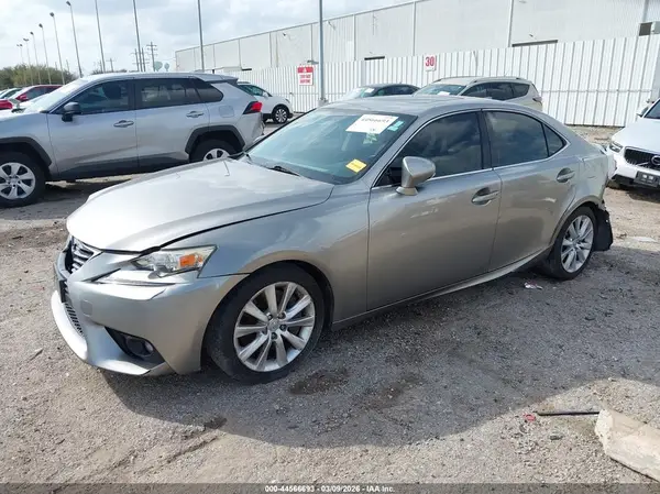 JTHBA1D24G5014437 2016 LEXUS IS - Image 2