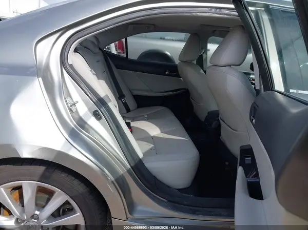 JTHBA1D24G5014437 2016 LEXUS IS - Image 8