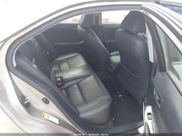 JTHBA1D24G5017676 2016 LEXUS IS - Image 8