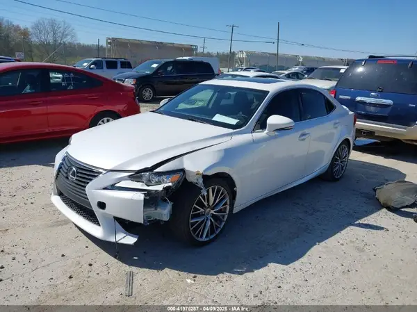 JTHBA1D24G5017984 2016 LEXUS IS - Image 2