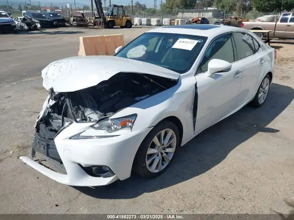 JTHBA1D24G5020495 2016 LEXUS IS - Image 2