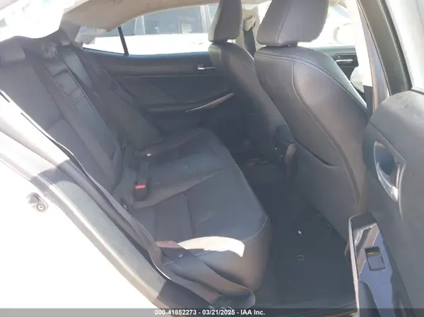 JTHBA1D24G5020495 2016 LEXUS IS - Image 8