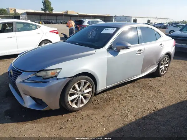 JTHBA1D24G5026054 2016 LEXUS IS - Image 2