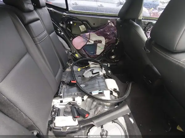 JTHBA1D24G5027124 2016 LEXUS IS - Image 8