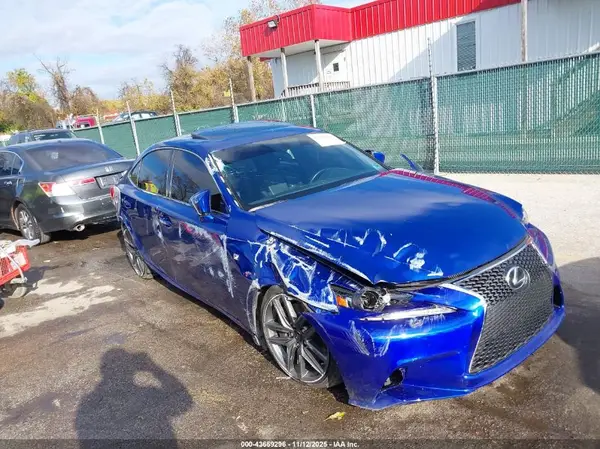 JTHBA1D24G5034266 2016 LEXUS IS - Image 1