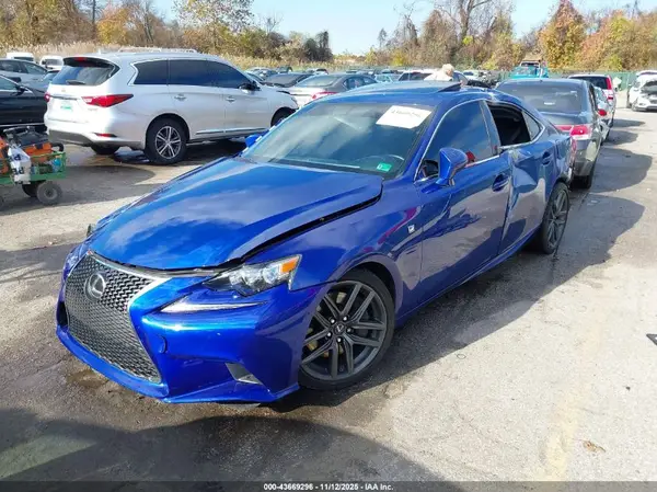 JTHBA1D24G5034266 2016 LEXUS IS - Image 2