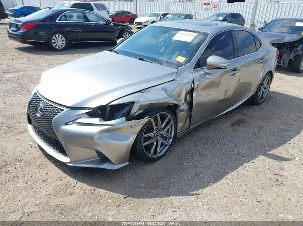 JTHBA1D24G5035045 2016 LEXUS IS - Image 2
