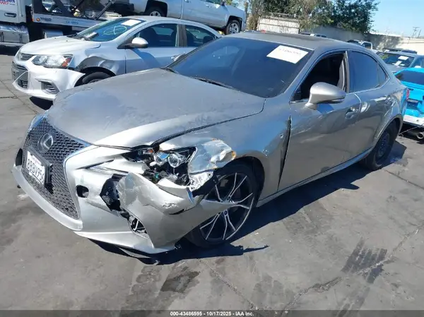 JTHBA1D24G5038009 2016 LEXUS IS - Image 2