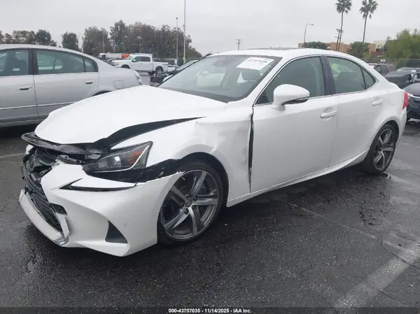 JTHBA1D24H5039971 2017 LEXUS IS - Image 2