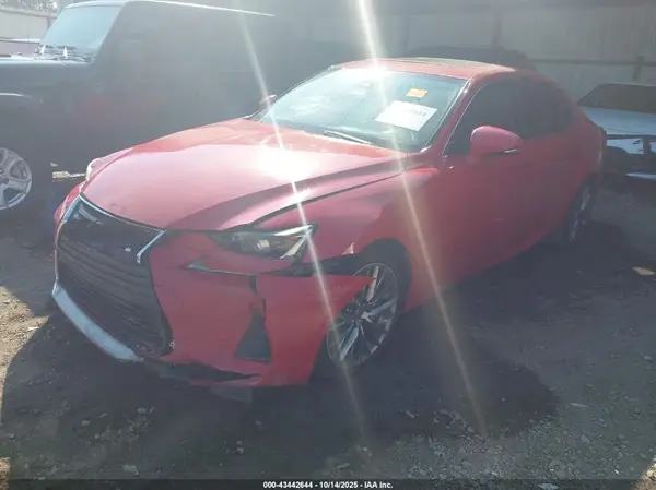 JTHBA1D24H5040926 2017 LEXUS IS - Image 2