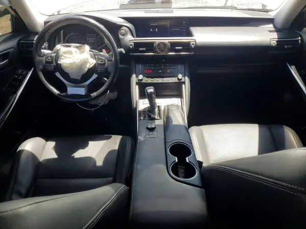 JTHBA1D24H5043017 2017 LEXUS IS - Image 8