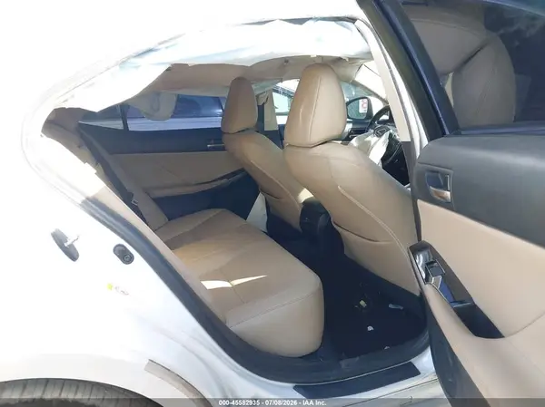 JTHBA1D24H5044037 2017 LEXUS IS - Image 8
