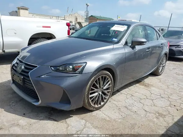JTHBA1D24H5051294 2017 LEXUS IS - Image 2