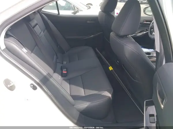 JTHBA1D24H5052056 2017 LEXUS IS - Image 8